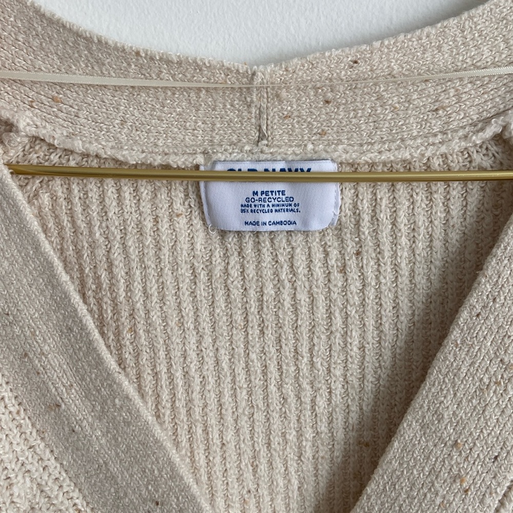 Old Navy Cream Ribbed Button-Up Cardigan - Picture 4 of 9